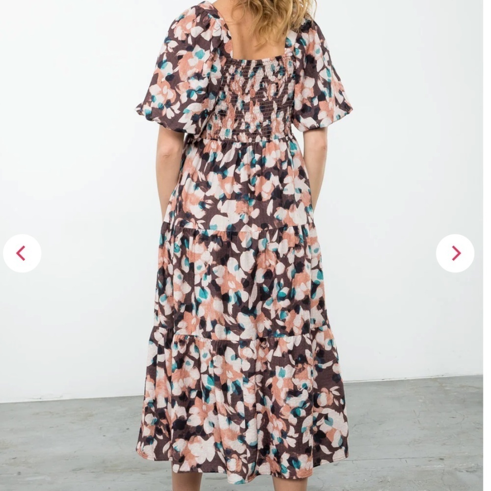 THML Puff Sleeve Flower Print Smocked Midi Dress Size Medium EUC - Picture 2 of 9